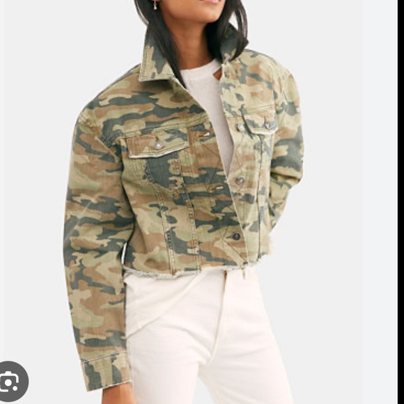 Free People Cropped Denim Camo Jacket - Picture 4 of 13